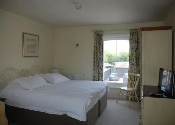 Over Studio Apartment